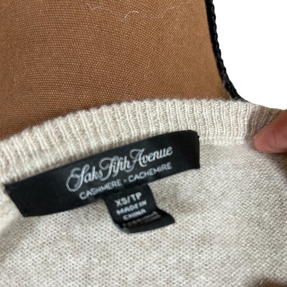 Saks Fifth Avenue Cashmere Sweater XS Bell Tie Sleeves - Picture 7 of 7
